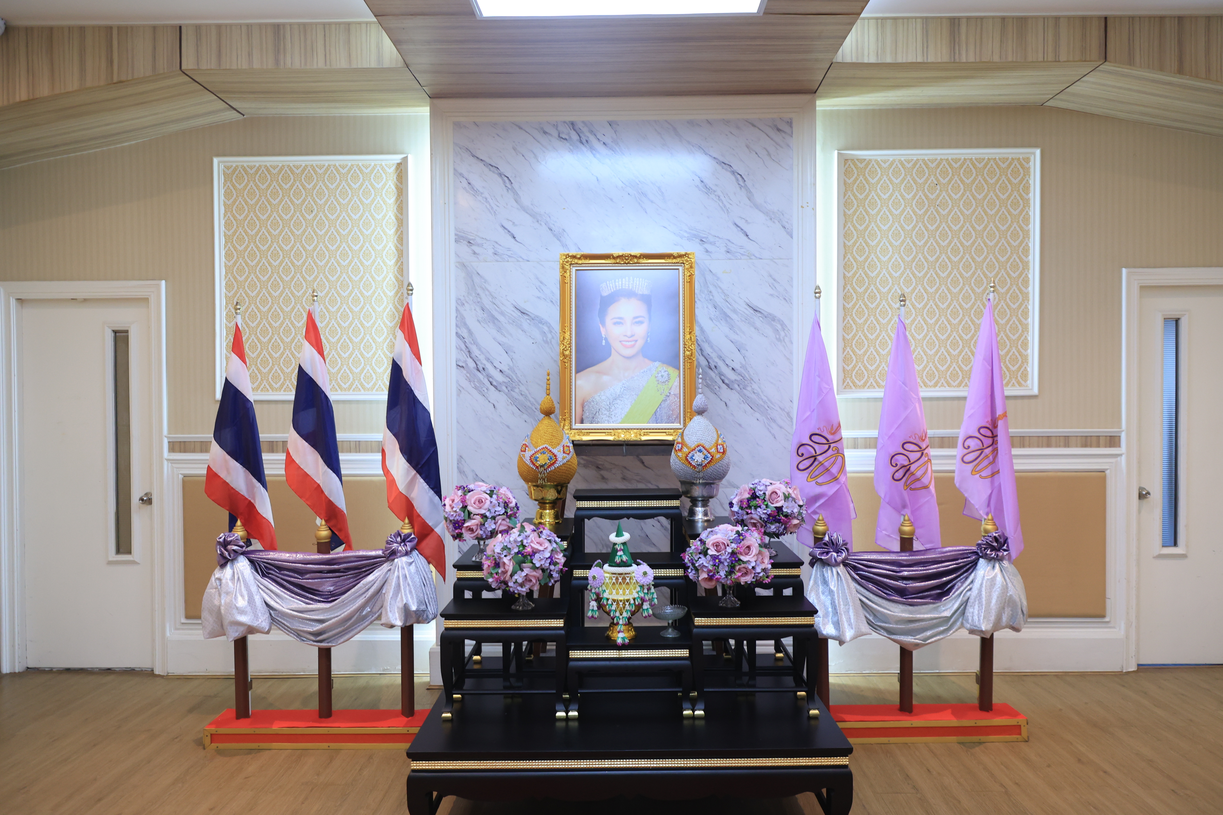 title - เลขาธิการ ส.ป.ก. ลงนามถวายพระพร สมเด็จพระนางเจ้าฯ พระบรมราชินี เนื่องในโอกาสวันเฉลิมพระชนมพรรษา 48 พรรษา 3 มิถุนายน 2568 ณ กระทรวงเกษตรและสหกรณ์